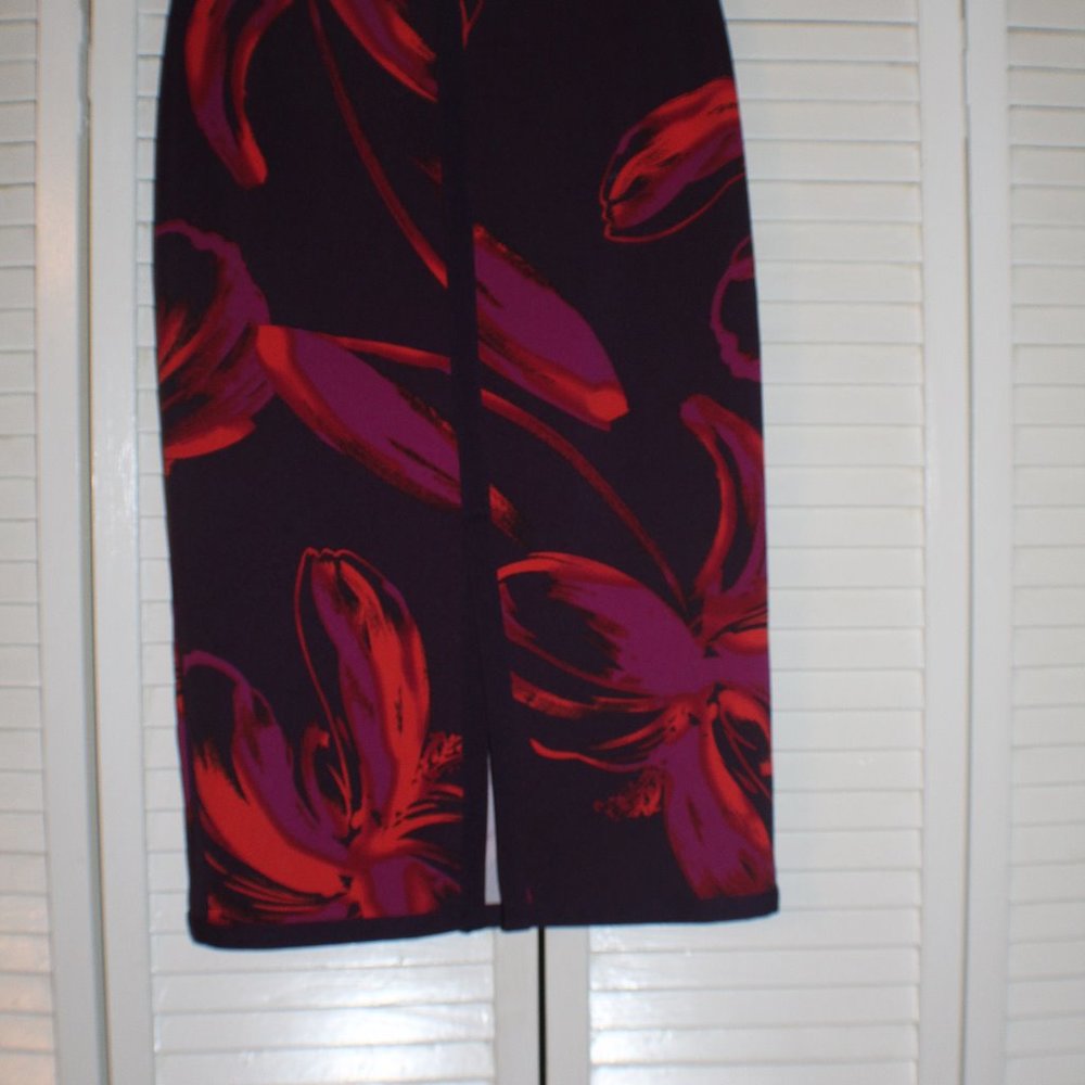 VIVID FLOWERED PENCIL SKIRT